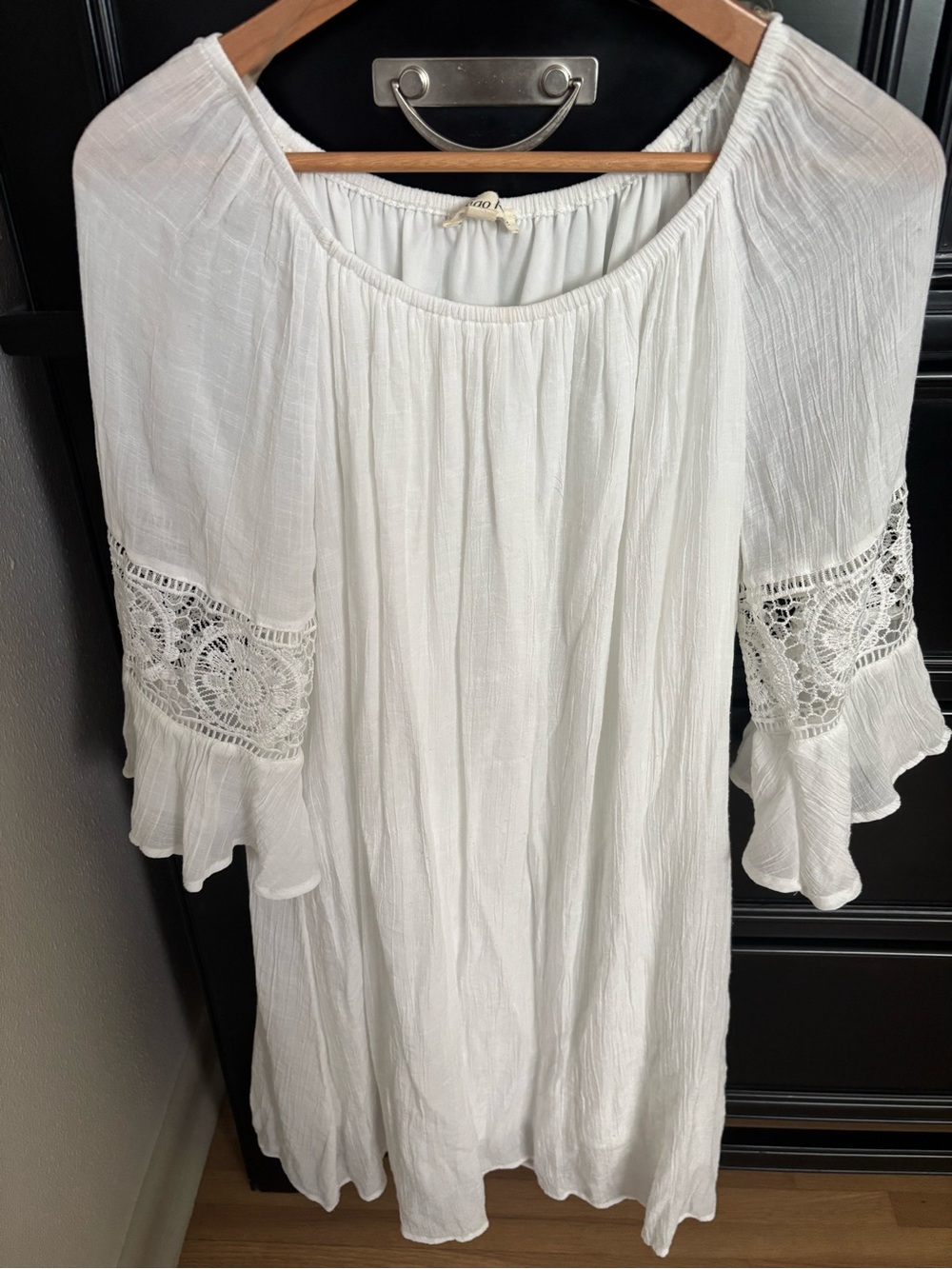 Boho White Crochet-Sleeve Tunic Top